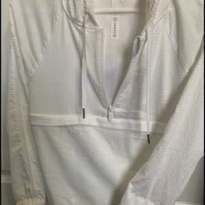 Lululemon Pack Light 1/2 Zip